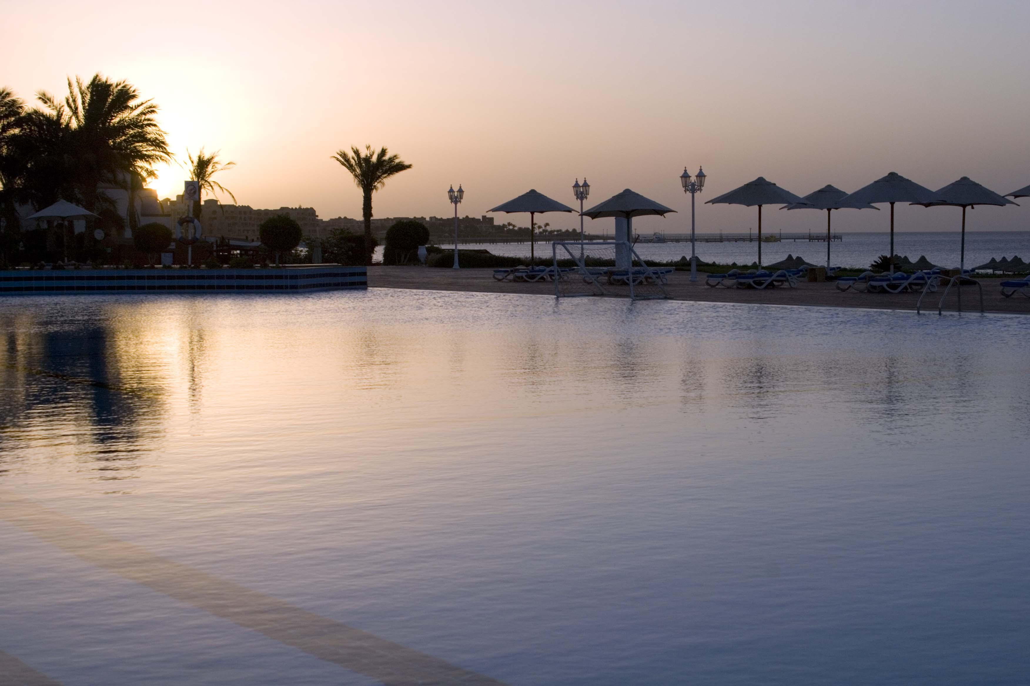 Old Palace Resort Sahl Hasheesh Hurghada Exterior photo The pool at the Dead Sea