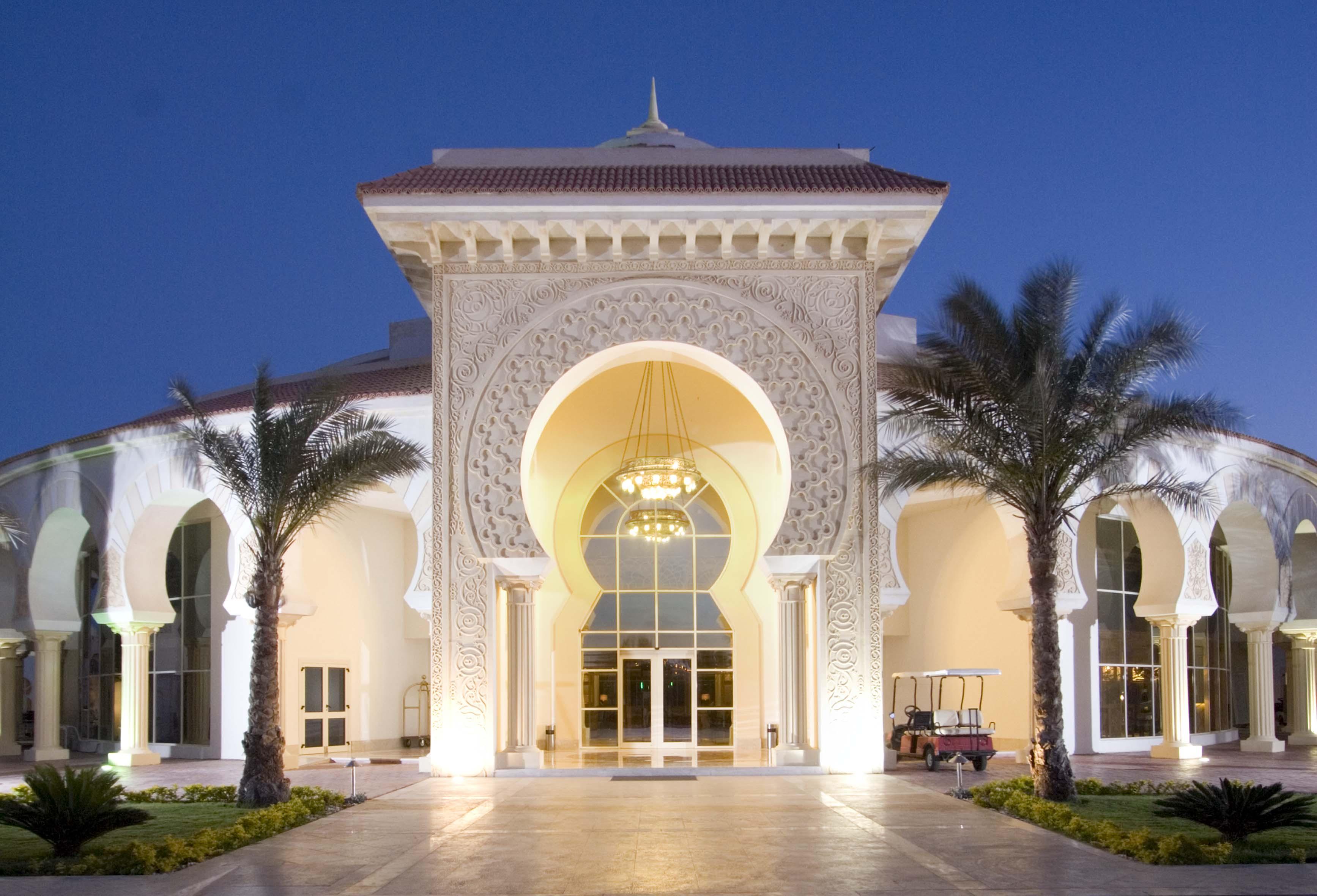 Old Palace Resort Sahl Hasheesh Hurghada Exterior photo The clubhouse at the Royal Greens Golf and Country Club