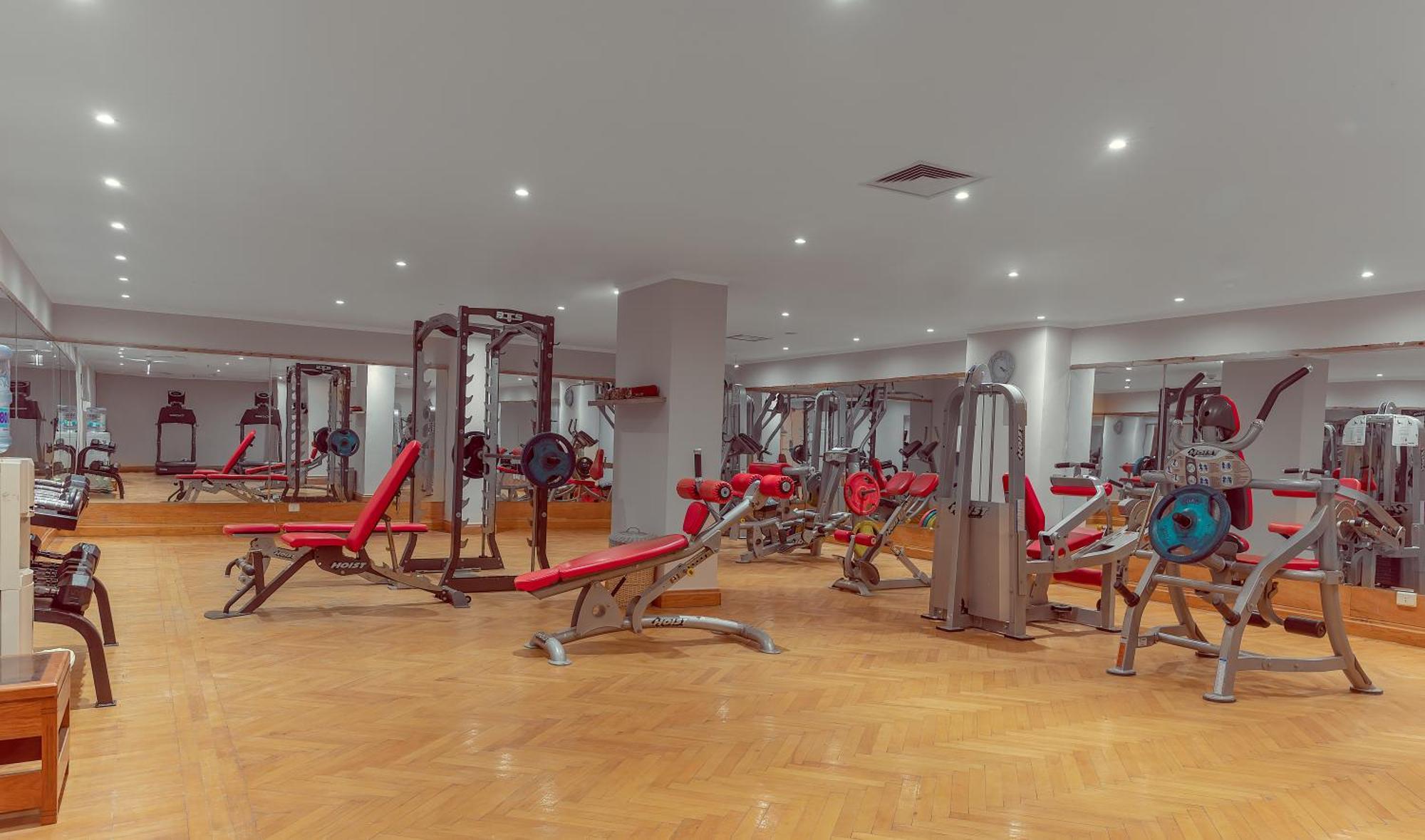 Old Palace Resort Sahl Hasheesh Hurghada Exterior photo The gym at the hotel