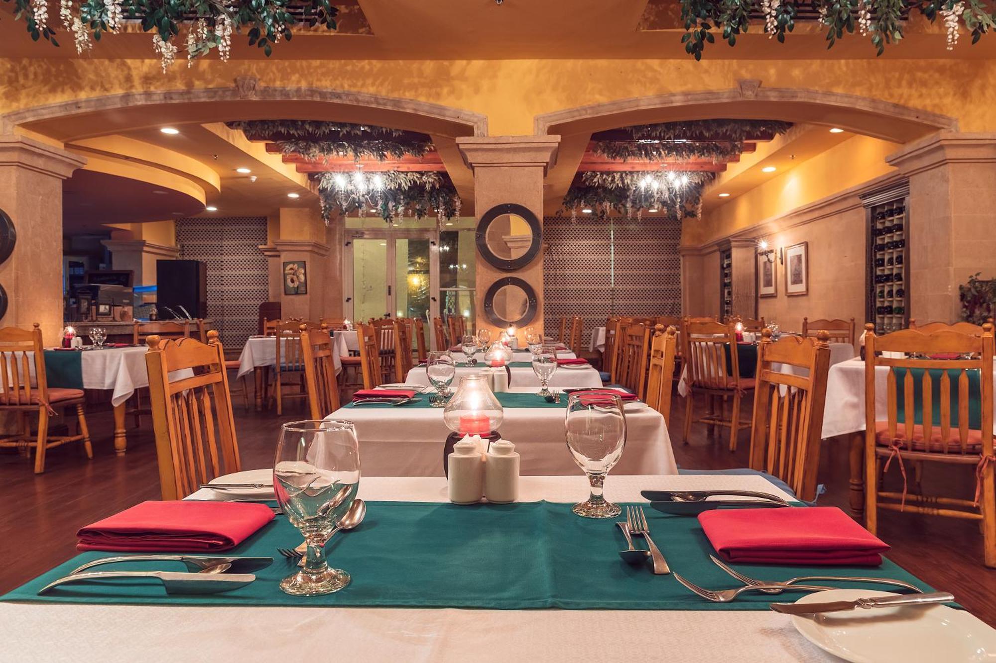 Old Palace Resort Sahl Hasheesh Hurghada Exterior photo Restaurant